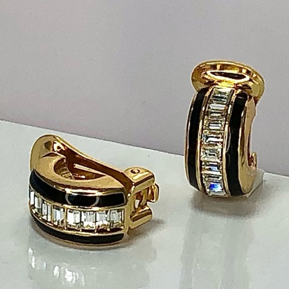 Dior Enamel Gold and Black Earrings - Picture 10 of 10